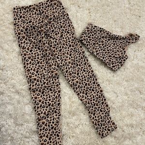 Adapt High Waisted Scrunch Leggings - Nude Leopard and matching sport bra